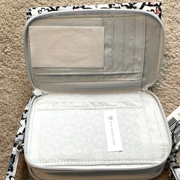 Vera Bradley 3-in-1 crossbody Lisbon Medallion - Picture 7 of 10